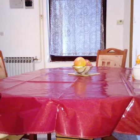 Zlatko Appartamento Pola