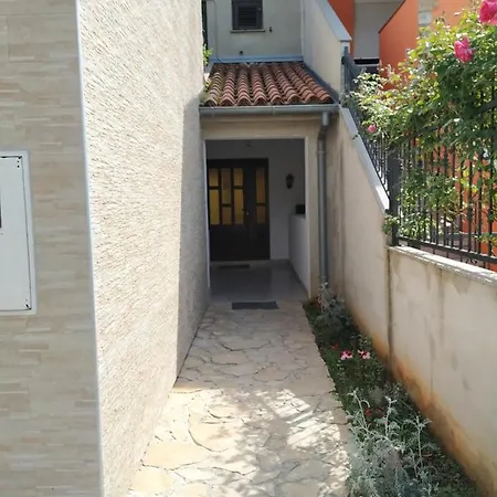 Apartment Zlatko Pula