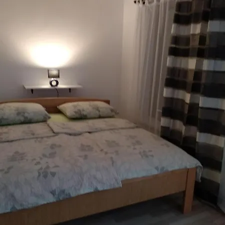 Apartment Zlatko Pula